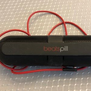Beats pill black speaker Dr. Dre